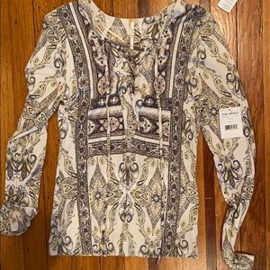 Free people long sleeve paisley top,